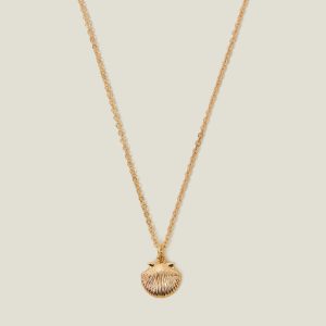 MICHELLE SHELL PENDANT